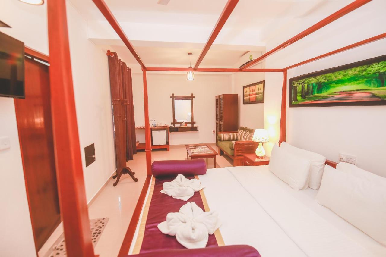 Villa Paradise Hikkaduwa Exterior photo